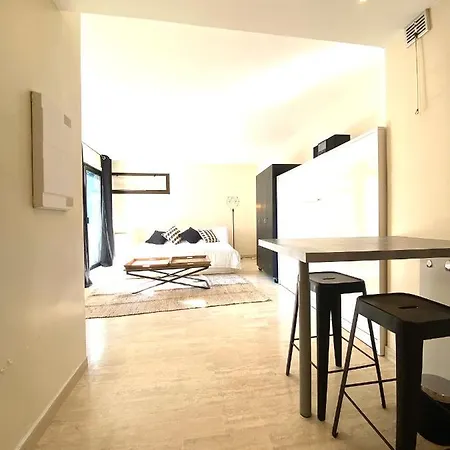 La Corniche D'or Apartment *